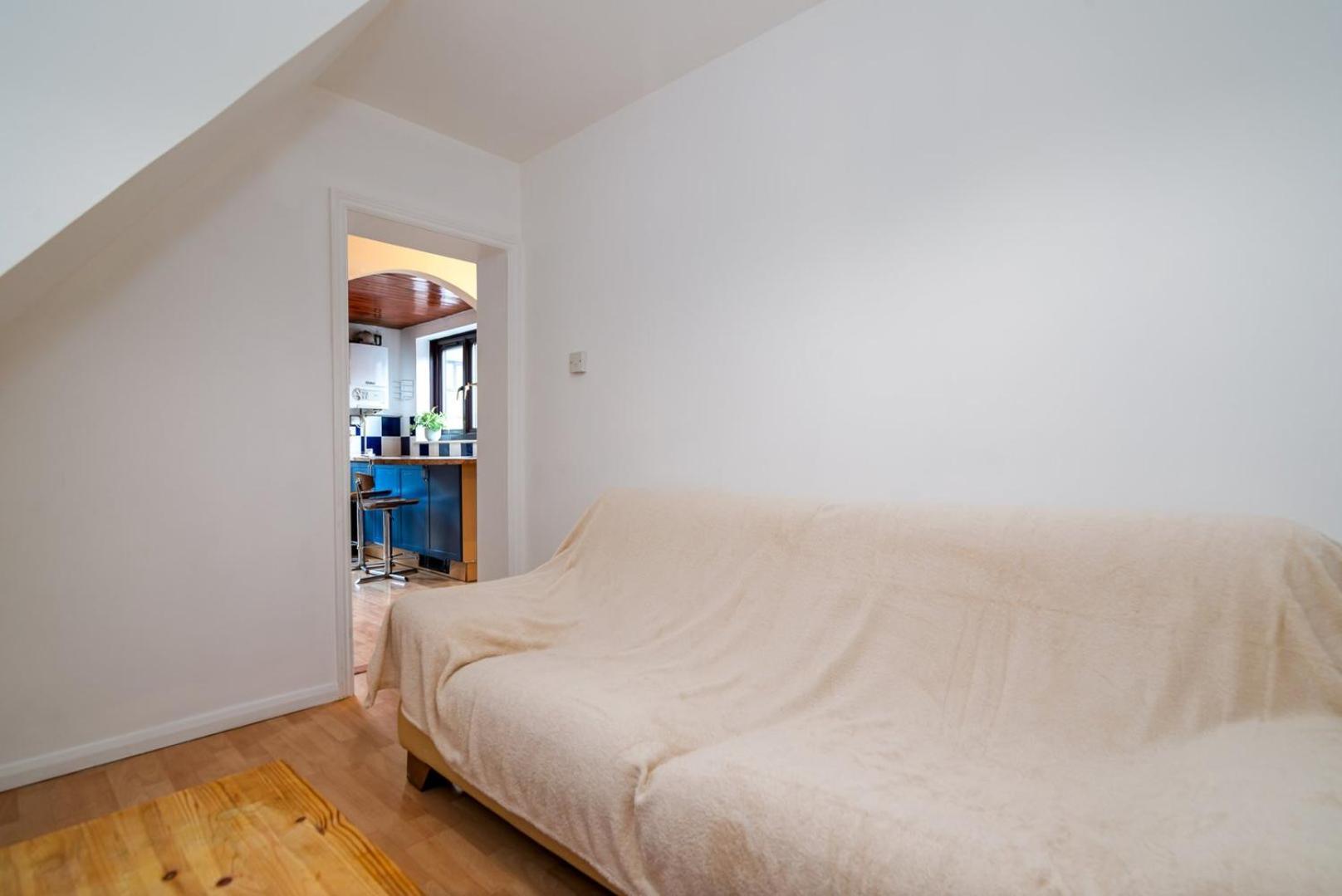 Pensiune Guestready - 4br In Surrey Quays Canada Water Londra