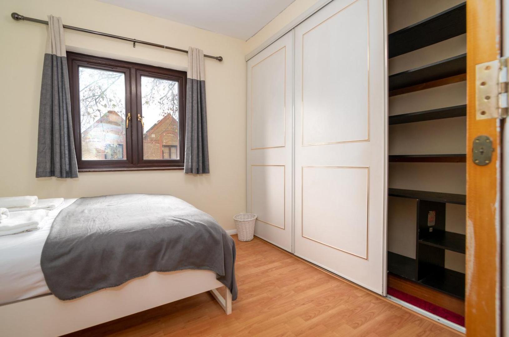 Gasthof Guestready - 4br In Surrey Quays Canada Water *