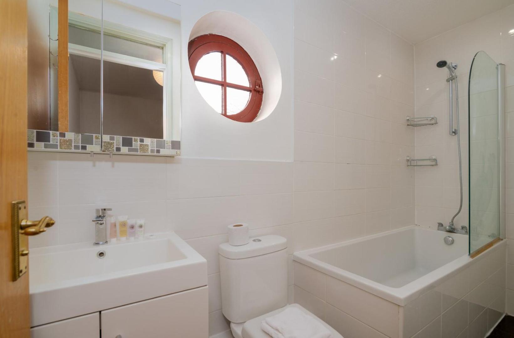 Gasthof Guestready - 4br In Surrey Quays Canada Water